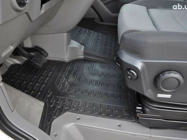 Фольксваген Крафтер, объемом двигателя 2 л и пробегом 200 тыс. км за 27500 $, фото 21 на Automoto.ua