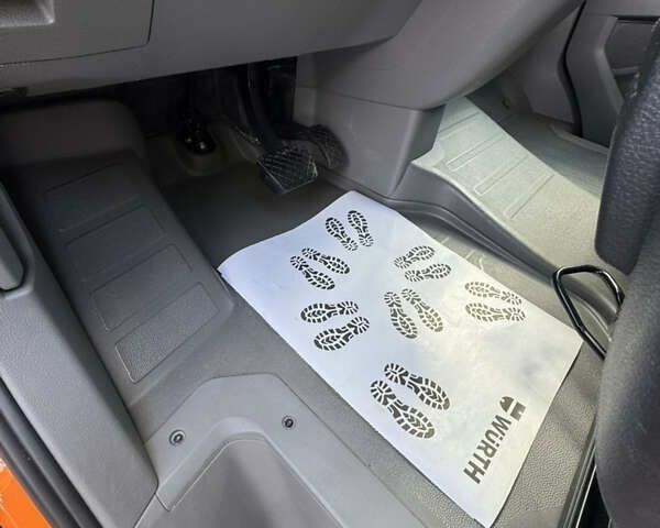 Фольксваген Крафтєр, об'ємом двигуна 2 л та пробігом 173 тис. км за 26500 $, фото 13 на Automoto.ua