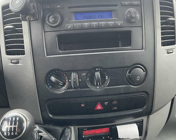 Фольксваген Крафтєр, об'ємом двигуна 0 л та пробігом 400 тис. км за 23500 $, фото 5 на Automoto.ua