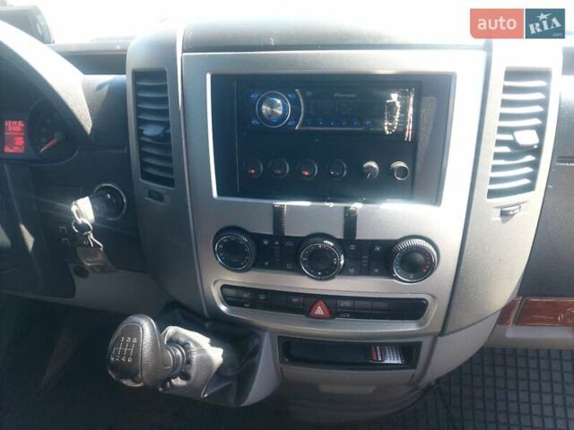 Фольксваген Крафтер, объемом двигателя 2.46 л и пробегом 550 тыс. км за 15000 $, фото 39 на Automoto.ua