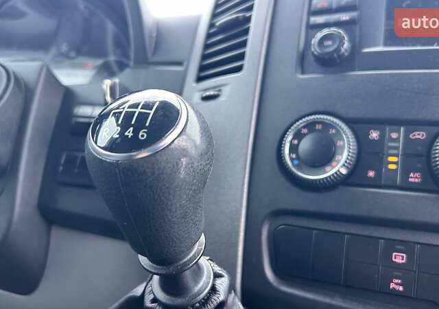 Фольксваген Крафтер, объемом двигателя 0 л и пробегом 221 тыс. км за 23000 $, фото 13 на Automoto.ua