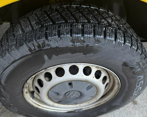 Желтый Фольксваген Крафтер, объемом двигателя 1.97 л и пробегом 475 тыс. км за 16500 $, фото 22 на Automoto.ua