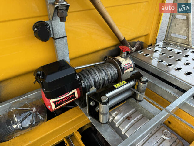 Желтый Фольксваген Крафтер, объемом двигателя 1.97 л и пробегом 475 тыс. км за 16500 $, фото 16 на Automoto.ua