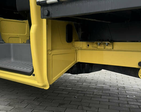 Желтый Фольксваген Крафтер, объемом двигателя 2 л и пробегом 248 тыс. км за 18999 $, фото 14 на Automoto.ua