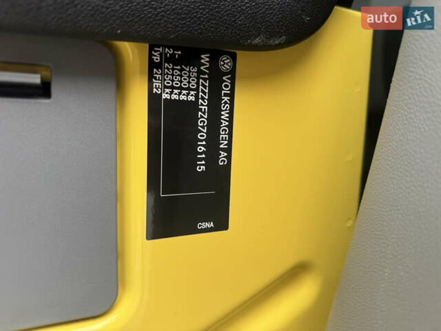 Жовтий Фольксваген Крафтєр, об'ємом двигуна 2 л та пробігом 248 тис. км за 19300 $, фото 4 на Automoto.ua