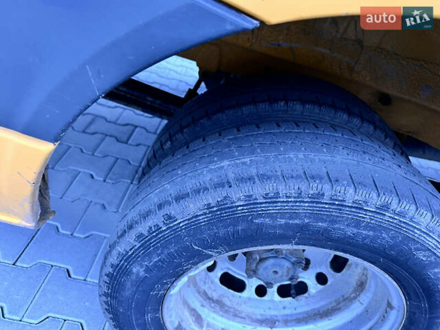 Желтый Фольксваген Крафтер, объемом двигателя 0 л и пробегом 160 тыс. км за 16921 $, фото 12 на Automoto.ua