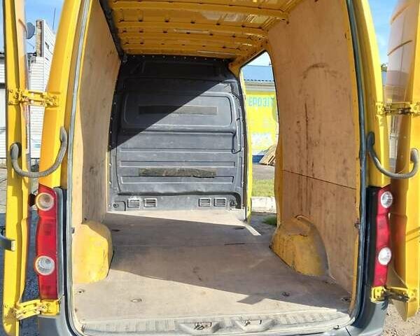 Жовтий Фольксваген Крафтєр, об'ємом двигуна 1.97 л та пробігом 370 тис. км за 14490 $, фото 4 на Automoto.ua