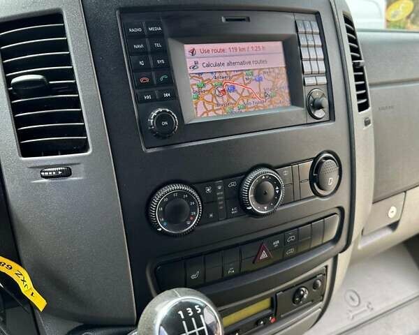 Желтый Фольксваген Крафтер, объемом двигателя 2 л и пробегом 130 тыс. км за 26300 $, фото 17 на Automoto.ua