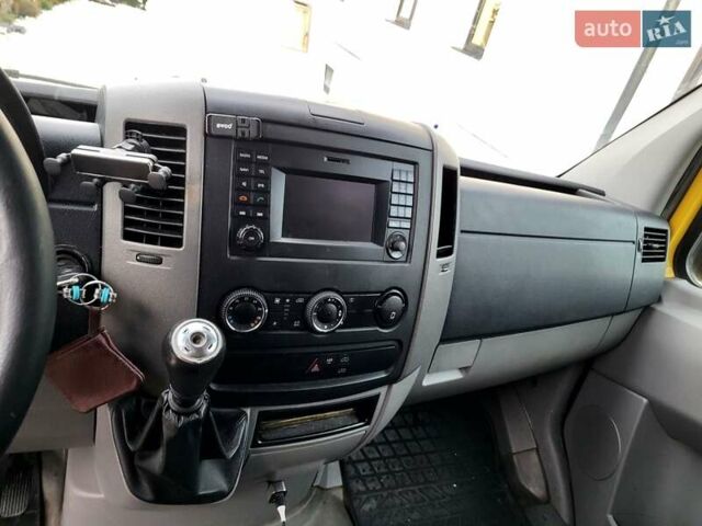Фольксваген Крафтєр 2016 у Тернополі на Automoto.ua Жовтий Фольксваген Крафтєр, об'ємом двигуна 1.97 л та пробігом 300 тис. км за 13700 $, фото 14 на Automoto.ua