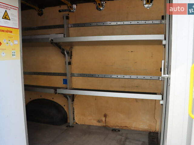 Желтый Фольксваген Крафтер, объемом двигателя 2 л и пробегом 234 тыс. км за 17900 $, фото 78 на Automoto.ua