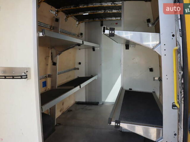 Желтый Фольксваген Крафтер, объемом двигателя 2 л и пробегом 234 тыс. км за 17900 $, фото 76 на Automoto.ua