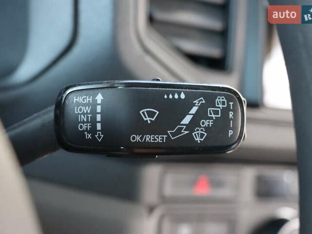 Желтый Фольксваген Крафтер, объемом двигателя 2 л и пробегом 234 тыс. км за 17900 $, фото 44 на Automoto.ua