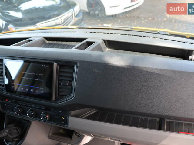 Желтый Фольксваген Крафтер, объемом двигателя 2 л и пробегом 234 тыс. км за 17900 $, фото 39 на Automoto.ua