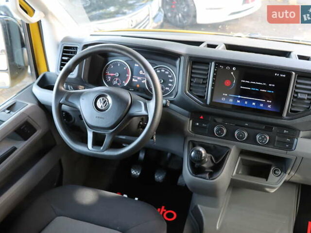 Желтый Фольксваген Крафтер, объемом двигателя 2 л и пробегом 234 тыс. км за 17900 $, фото 41 на Automoto.ua