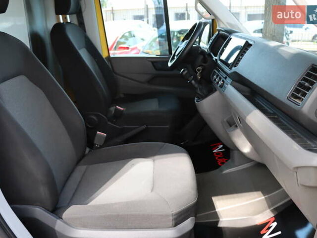 Желтый Фольксваген Крафтер, объемом двигателя 2 л и пробегом 234 тыс. км за 17900 $, фото 80 на Automoto.ua