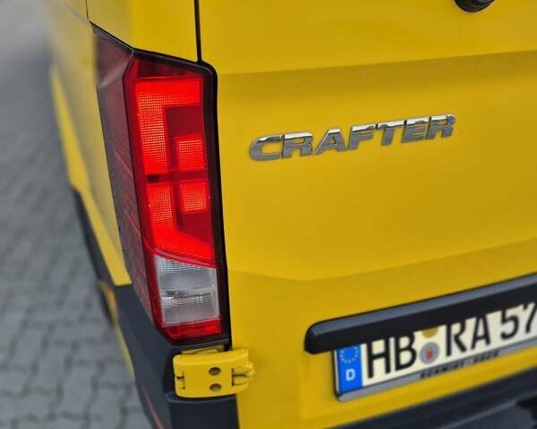 Желтый Фольксваген Крафтер, объемом двигателя 2 л и пробегом 202 тыс. км за 19716 $, фото 13 на Automoto.ua