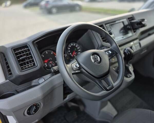 Желтый Фольксваген Крафтер, объемом двигателя 2 л и пробегом 202 тыс. км за 19716 $, фото 19 на Automoto.ua