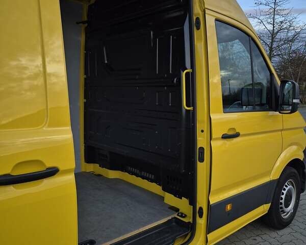 Желтый Фольксваген Крафтер, объемом двигателя 2 л и пробегом 202 тыс. км за 19716 $, фото 11 на Automoto.ua