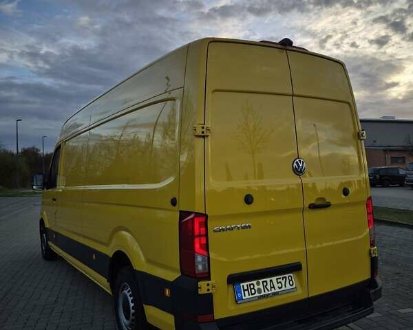 Желтый Фольксваген Крафтер, объемом двигателя 2 л и пробегом 202 тыс. км за 19716 $, фото 7 на Automoto.ua