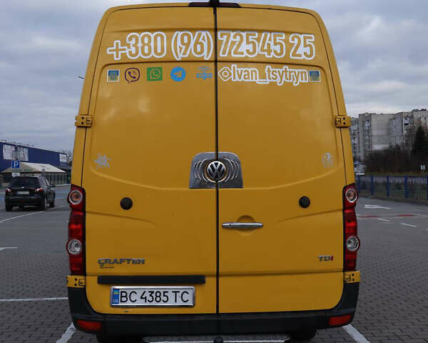 Желтый Фольксваген Крафтер, объемом двигателя 2.69 л и пробегом 340 тыс. км за 19500 $, фото 6 на Automoto.ua
