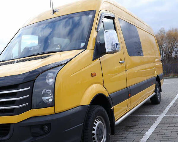 Желтый Фольксваген Крафтер, объемом двигателя 2.69 л и пробегом 340 тыс. км за 19500 $, фото 4 на Automoto.ua