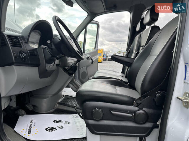 Сірий Фольксваген Крафтєр, об'ємом двигуна 2 л та пробігом 172 тис. км за 20900 $, фото 23 на Automoto.ua