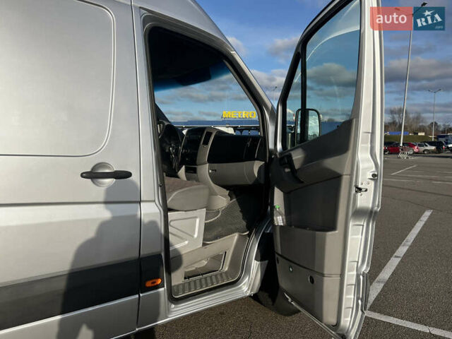 Серый Фольксваген Крафтер, объемом двигателя 2.5 л и пробегом 345 тыс. км за 10700 $, фото 9 на Automoto.ua