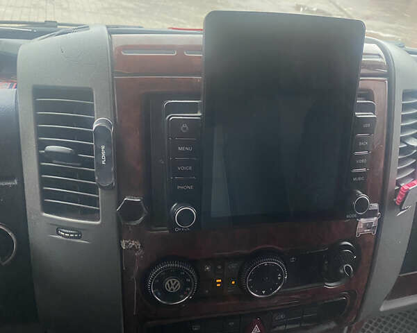 Сірий Фольксваген Крафтєр, об'ємом двигуна 2.5 л та пробігом 6 тис. км за 7600 $, фото 18 на Automoto.ua