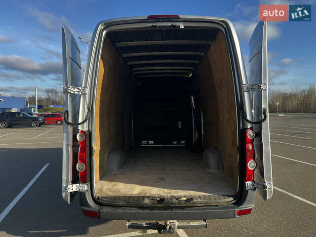 Серый Фольксваген Крафтер, объемом двигателя 2.5 л и пробегом 345 тыс. км за 10700 $, фото 8 на Automoto.ua