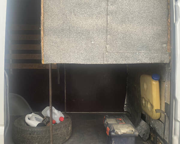 Сірий Фольксваген Крафтєр, об'ємом двигуна 2.5 л та пробігом 6 тис. км за 7600 $, фото 15 на Automoto.ua