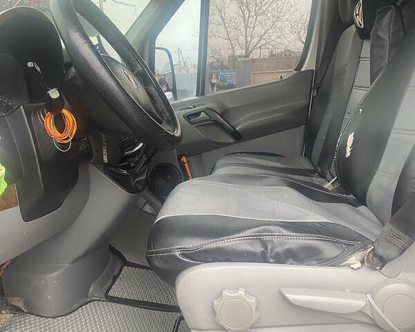 Сірий Фольксваген Крафтєр, об'ємом двигуна 2.5 л та пробігом 6 тис. км за 7600 $, фото 27 на Automoto.ua