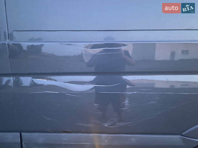 Сірий Фольксваген Крафтєр, об'ємом двигуна 2.5 л та пробігом 564 тис. км за 10000 $, фото 7 на Automoto.ua