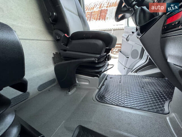 Серый Фольксваген Крафтер, объемом двигателя 1.97 л и пробегом 248 тыс. км за 22300 $, фото 53 на Automoto.ua