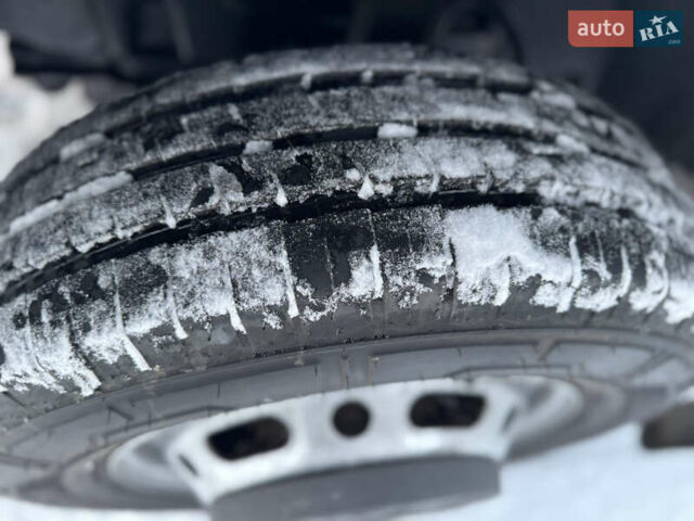 Серый Фольксваген Крафтер, объемом двигателя 1.97 л и пробегом 248 тыс. км за 22300 $, фото 36 на Automoto.ua