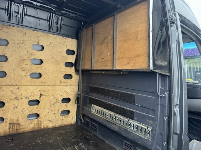 Серый Фольксваген Крафтер, объемом двигателя 2 л и пробегом 3 тыс. км за 14000 $, фото 6 на Automoto.ua