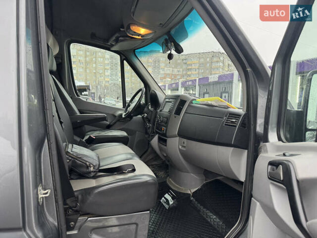 Серый Фольксваген Крафтер, объемом двигателя 1.97 л и пробегом 4 тыс. км за 14000 $, фото 5 на Automoto.ua