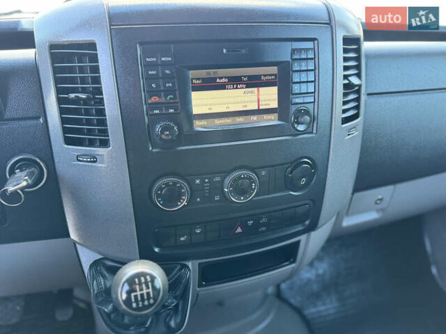 Сірий Фольксваген Крафтєр, об'ємом двигуна 2 л та пробігом 132 тис. км за 14500 $, фото 23 на Automoto.ua