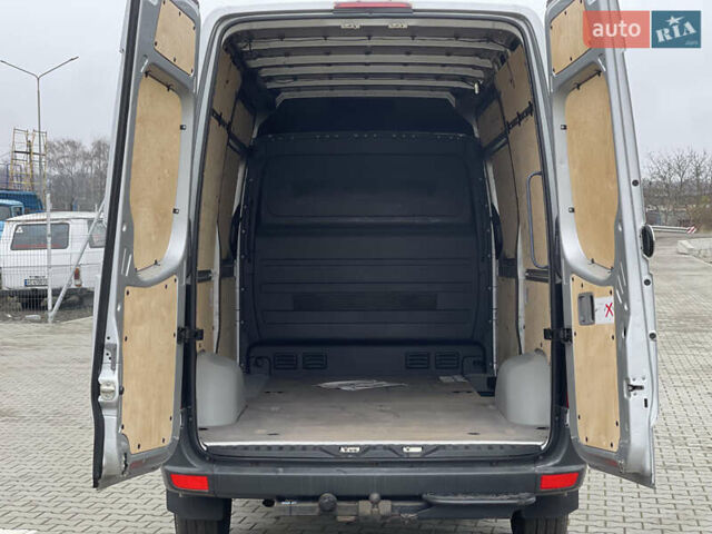 Серый Фольксваген Крафтер, объемом двигателя 1.97 л и пробегом 291 тыс. км за 13500 $, фото 20 на Automoto.ua