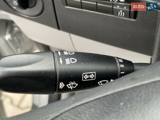 Серый Фольксваген Крафтер, объемом двигателя 1.97 л и пробегом 291 тыс. км за 13500 $, фото 33 на Automoto.ua