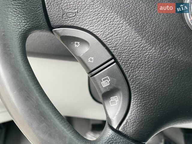 Серый Фольксваген Крафтер, объемом двигателя 1.97 л и пробегом 291 тыс. км за 13500 $, фото 26 на Automoto.ua