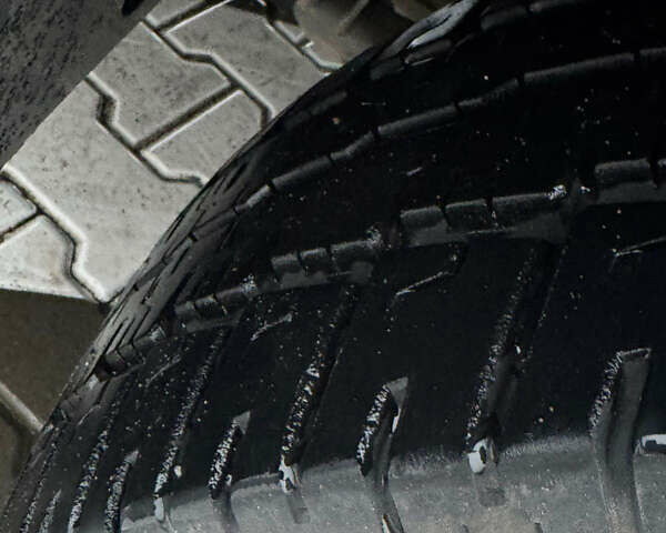 Сірий Фольксваген Крафтєр, об'ємом двигуна 2 л та пробігом 170 тис. км за 21700 $, фото 6 на Automoto.ua