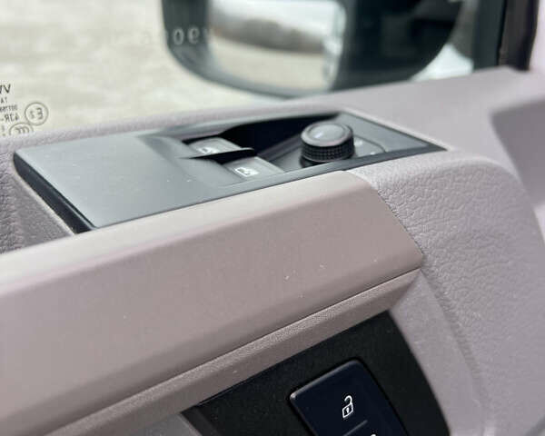 Сірий Фольксваген Крафтєр, об'ємом двигуна 2 л та пробігом 74 тис. км за 24200 $, фото 14 на Automoto.ua