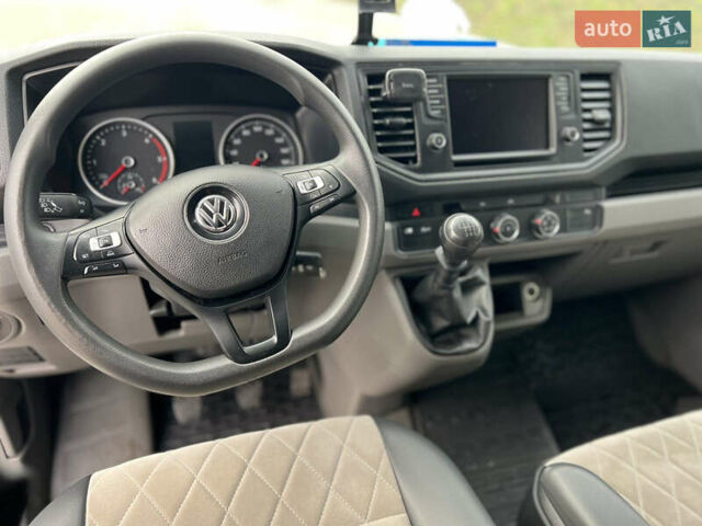 Сірий Фольксваген Крафтєр, об'ємом двигуна 2 л та пробігом 74 тис. км за 24200 $, фото 12 на Automoto.ua