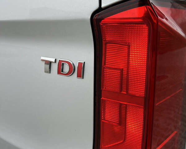 Сірий Фольксваген Крафтєр, об'ємом двигуна 2 л та пробігом 74 тис. км за 24200 $, фото 21 на Automoto.ua