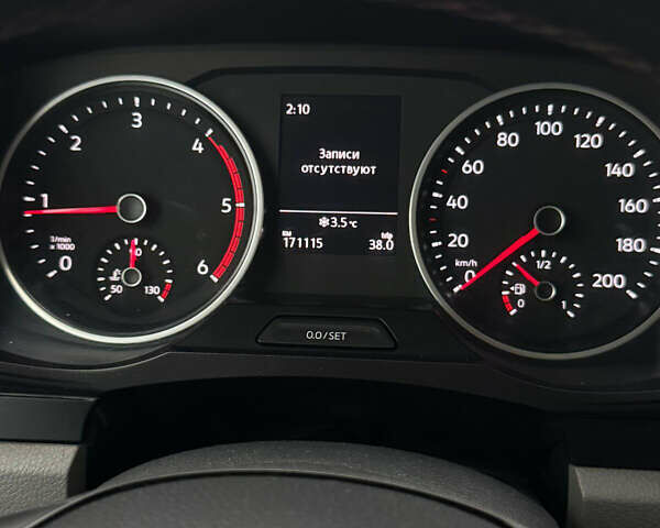 Сірий Фольксваген Крафтєр, об'ємом двигуна 2 л та пробігом 170 тис. км за 21700 $, фото 17 на Automoto.ua