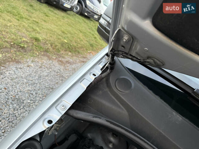 Серый Фольксваген Крафтер, объемом двигателя 1.97 л и пробегом 220 тыс. км за 24500 $, фото 33 на Automoto.ua
