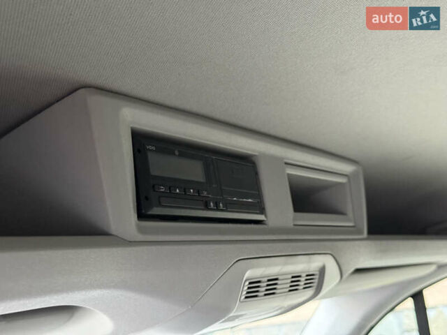 Серый Фольксваген Крафтер, объемом двигателя 2 л и пробегом 335 тыс. км за 23500 $, фото 27 на Automoto.ua