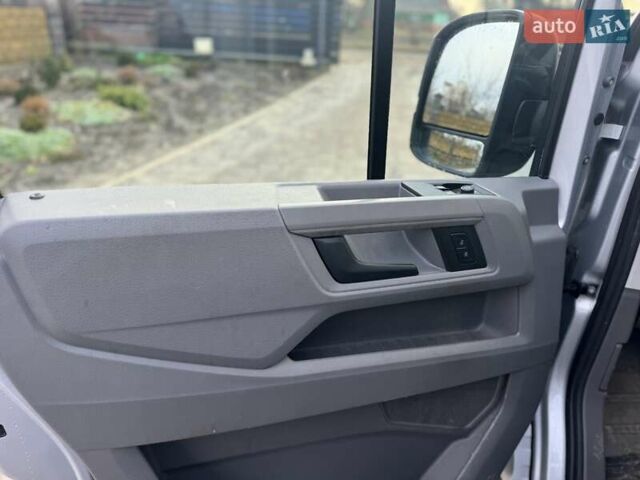 Сірий Фольксваген Крафтєр, об'ємом двигуна 1.97 л та пробігом 239 тис. км за 31000 $, фото 18 на Automoto.ua