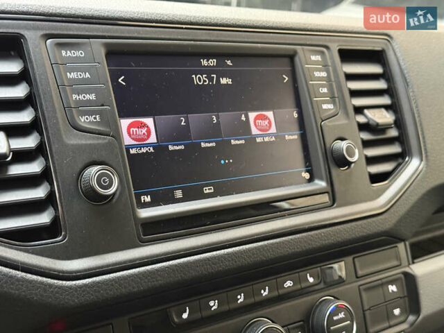 Серый Фольксваген Крафтер, объемом двигателя 2 л и пробегом 335 тыс. км за 23500 $, фото 25 на Automoto.ua