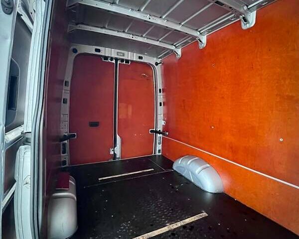 Сірий Фольксваген Крафтєр, об'ємом двигуна 1.97 л та пробігом 230 тис. км за 28900 $, фото 39 на Automoto.ua